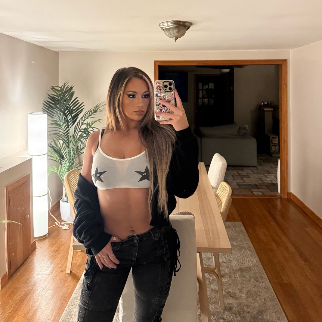 Megan Bayne #AEW