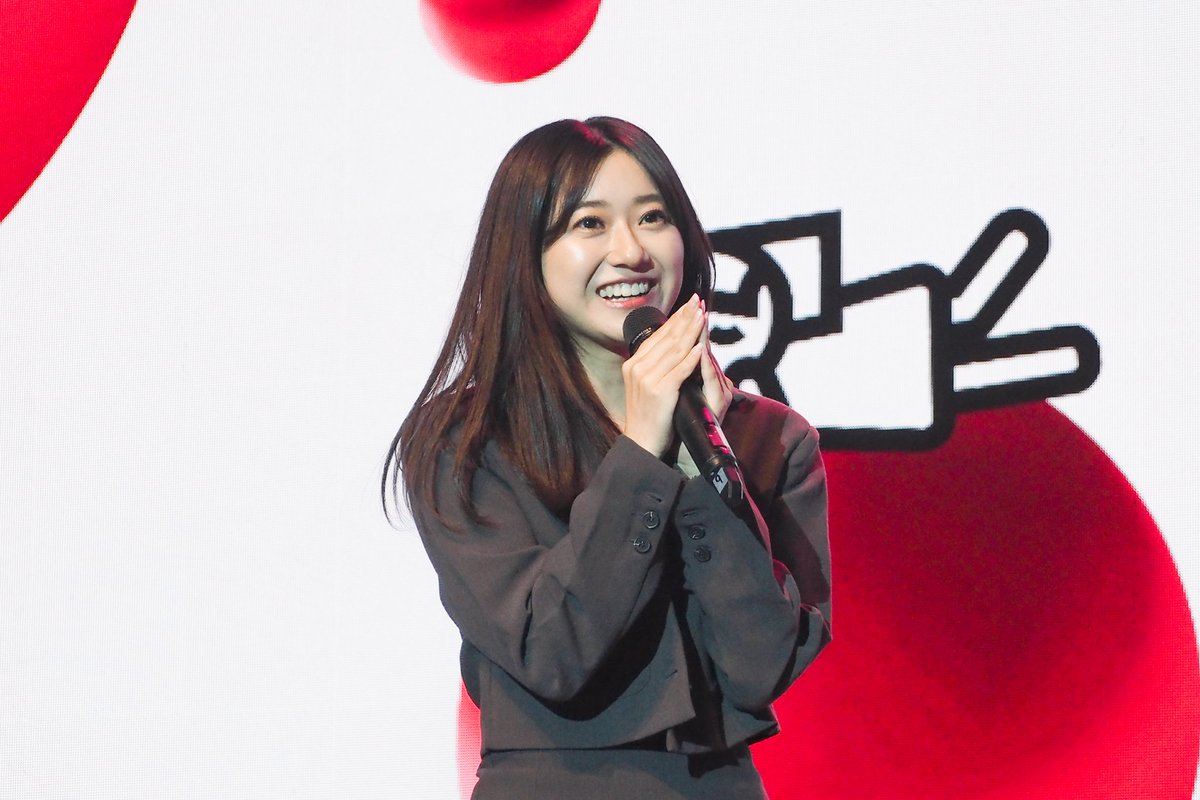 𝙍𝙔𝘼𝙉𝙋𝙇𝙐𝙏𝙓. tweet media