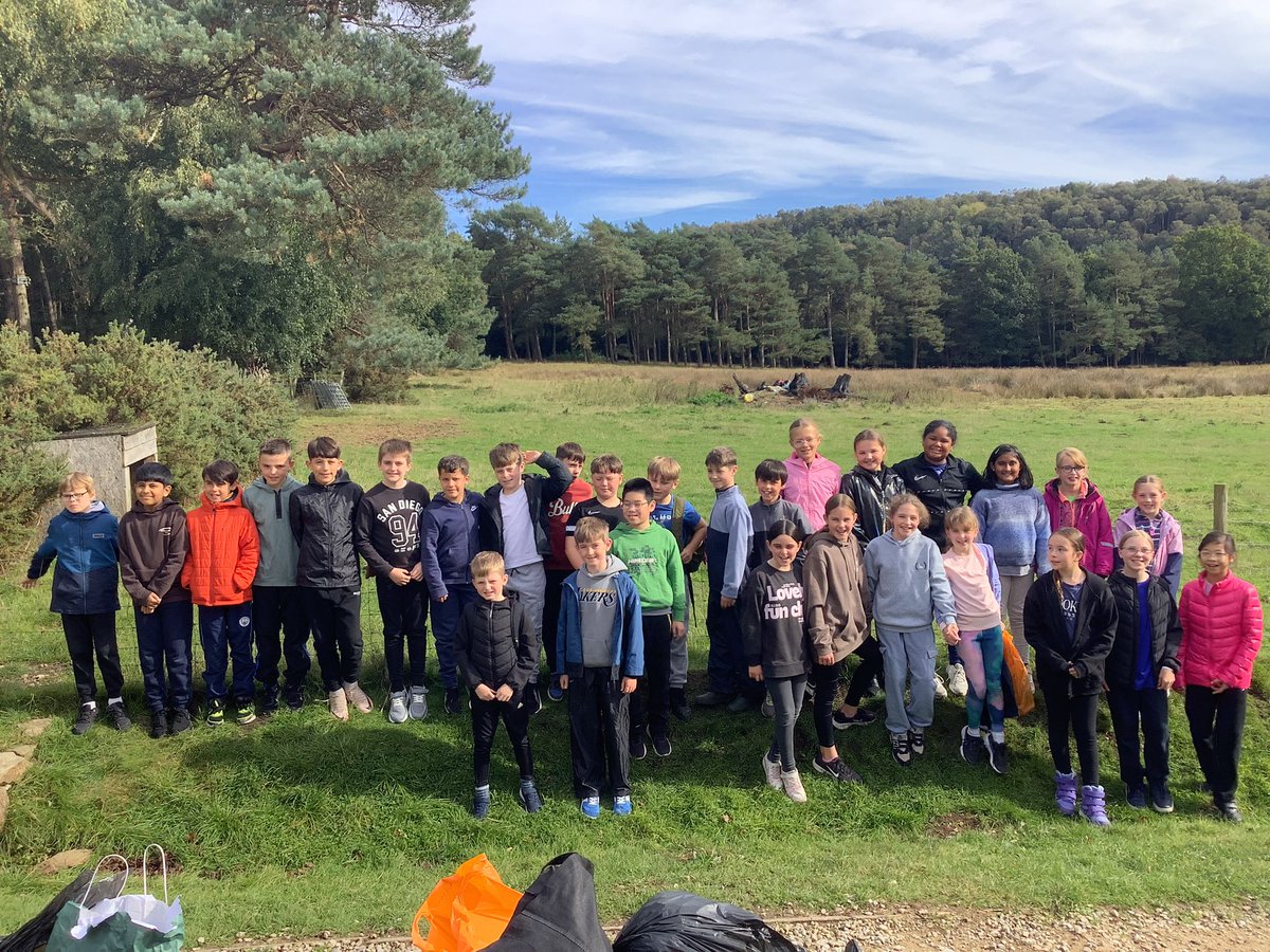 Year 6 have arrived - a beautiful sunny day on residential!