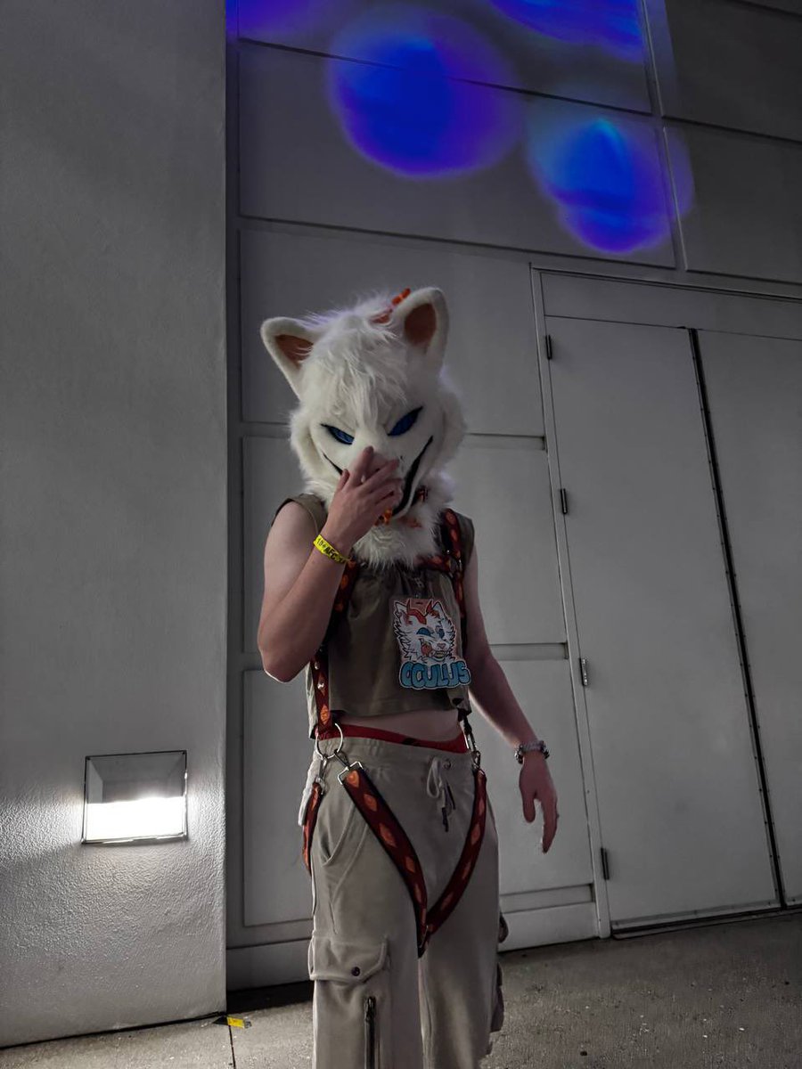 Oculosthejackal's tweet photo. Woof 😵‍💫 https://t.co/FwzOPNIXA2
