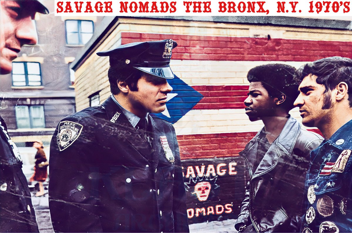 kingklast's tweet photo. 😮 Savage Nomads vs NYPD – Rare 1970s Bronx Street Gang Photo 🔥

#SavageNomads #TheBronx #NewYork #ClassicNYStreetGangs
#KingKlast #KingKlastArchives #NYCHistory #BronxLegends
#UrbanHistory #StreetGangHistory #NYC1970s #RarePhoto
#BronxCulture #GangArchives #ShareThisPost https://t.co/6ROLH1IZY5
