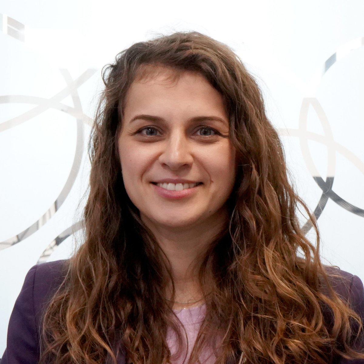 I'm excited to have been awarded a tenure-track position as an Ikerbasque Research Fellow at <a href="/BCMaterials/">BCMaterials</a>! Grateful for this opportunity and looking forward to the path ahead! Huge thanks to all who supported me🔬✨ More info: ikerbasque.net/en/anna-sinels… <a href="/EU4MOFs/">EU4MOFs</a> #Ikerbasque