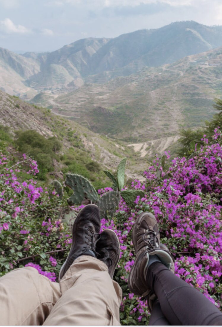 Durfo ድርፎ it's located in the outskirts of Asmara – at the bases of the north eastern mountains just by the sides of the riverbeds. Views of the Durfo is marked by high mountains and deep valleys which are often enveloped in thick clouds during midday as clouds make their way