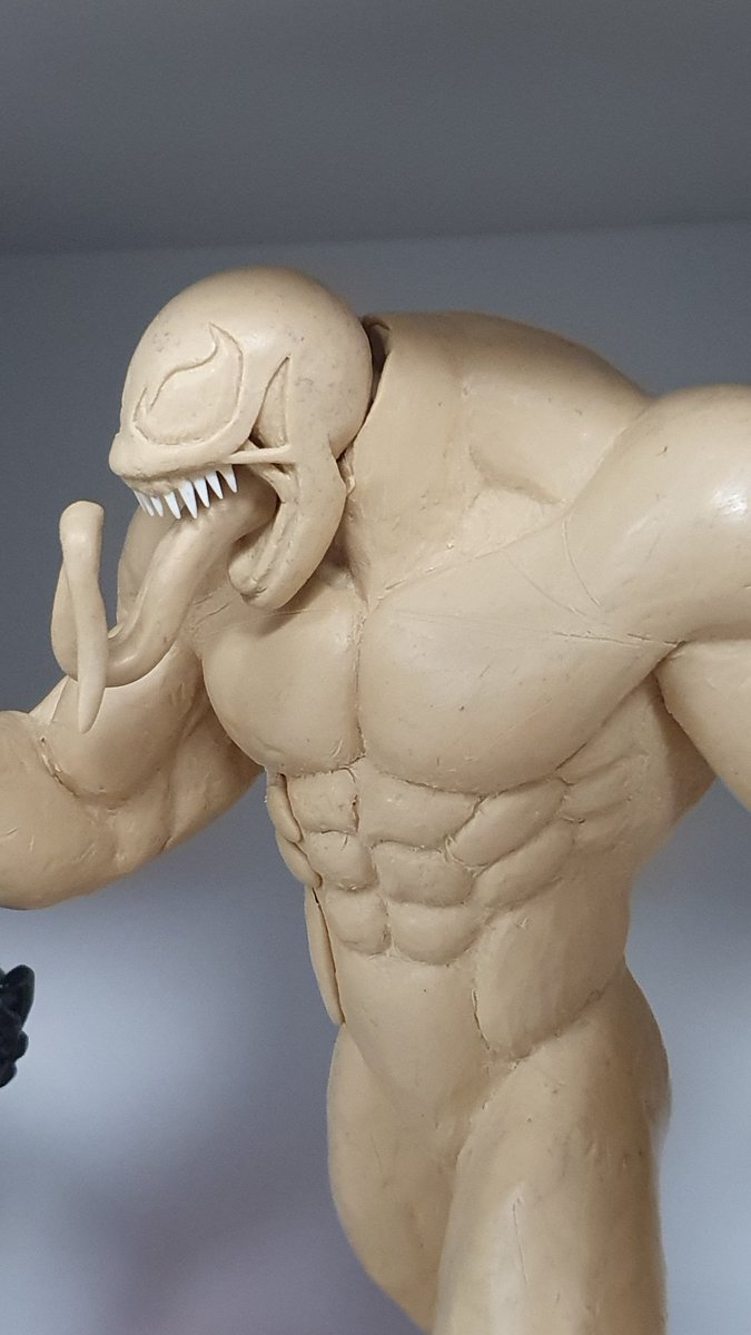 SolvborgD's tweet photo. New details ✨️ 

#WIP #sculpture #plasticine #Marvel #venom #fanart https://t.co/oWgxFX3GWF