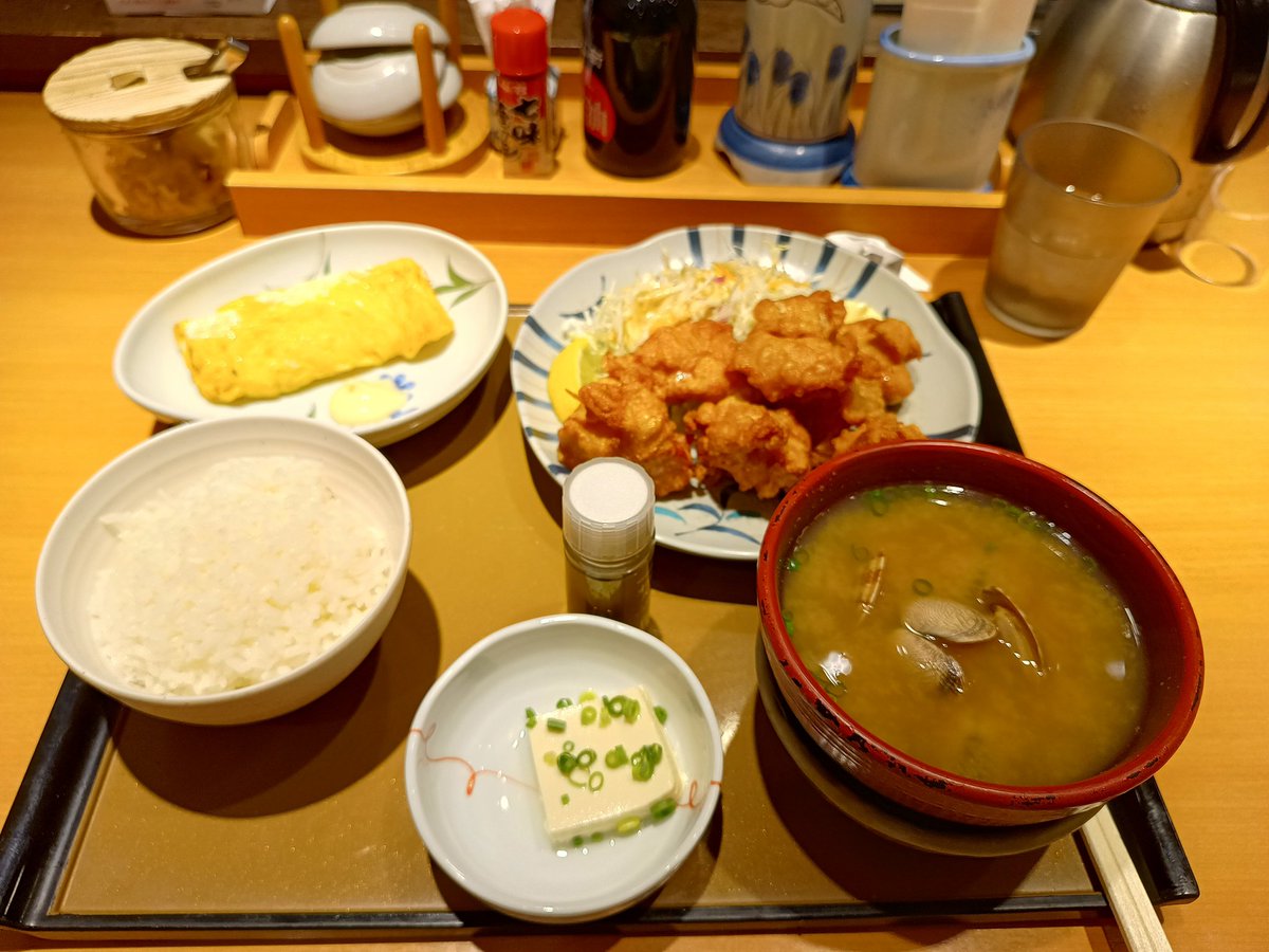 kotakota_cpp's tweet image. 今日は1時〜21時まで会社に居ました。
現在地は大阪ですが、12時間後には仙台に居ます!
※上記の文章は全て24時間表記です。