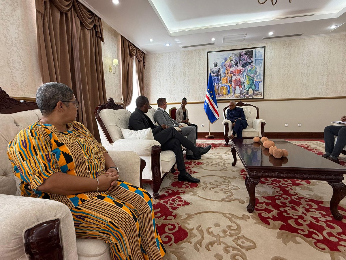 It was a pleasure to meet today with H.E. José Maria Neves, President of the Republic of #CaboVerde, and exchange views on the importance of integrity in sport. Thank you, Mr. President, for your commitment to anti-doping matters in Cabo Verde and beyond. <a href="/wada_ama/">WADA</a>