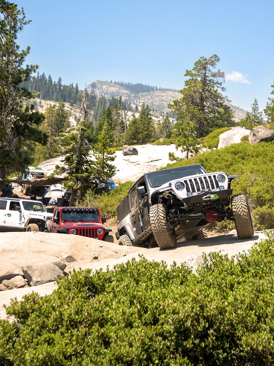 Casey Currie et compagnie au volant de Rubicon. 🔥