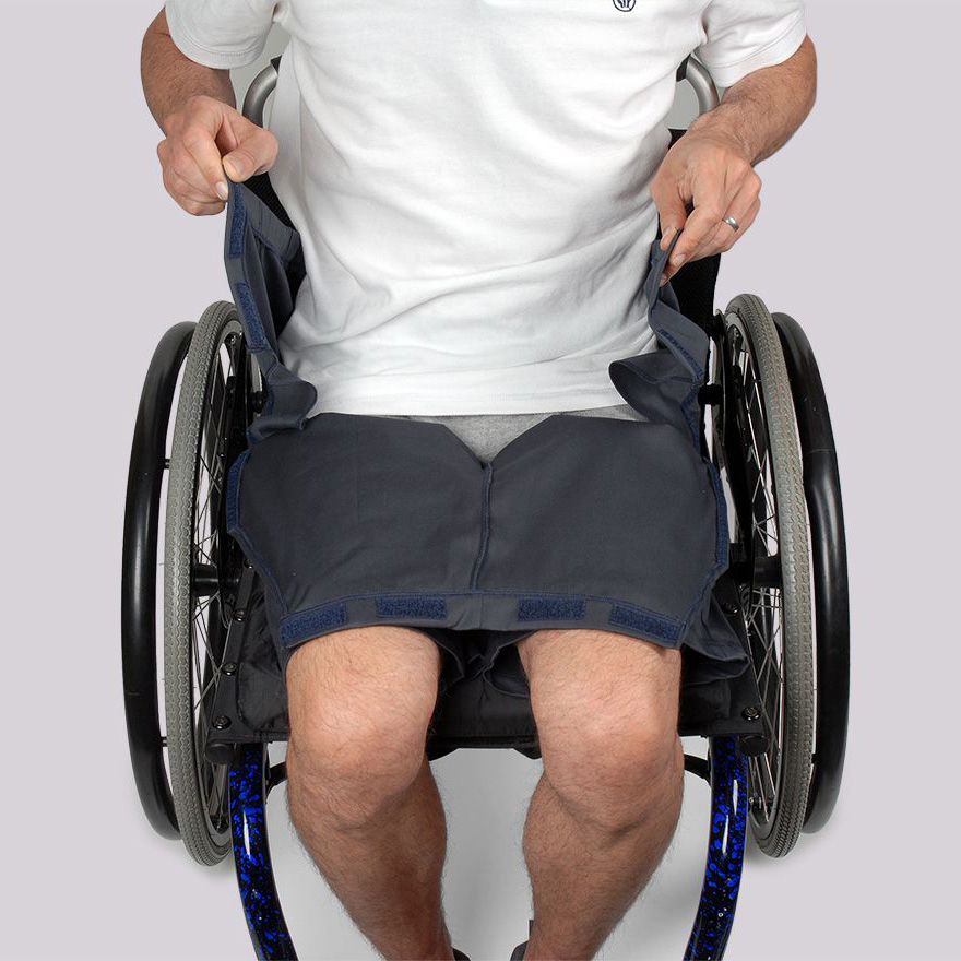 able2_wear's tweet photo. Last chance to save big! 🎉 We've knocked 15% off our best-selling easy-care chinos and shorts, including elasticated waist and drop-front options. Go, go, go!

https://t.co/ubgmDnfQ41 https://t.co/37UelAxRHX