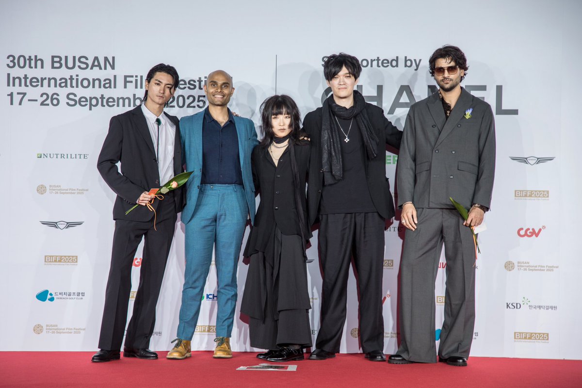 Busan, it’s a wrap. Closed the red carpet with my team, heart full and grateful. Thank you for the award and all the love for TIGER. Until next time.#biff30
