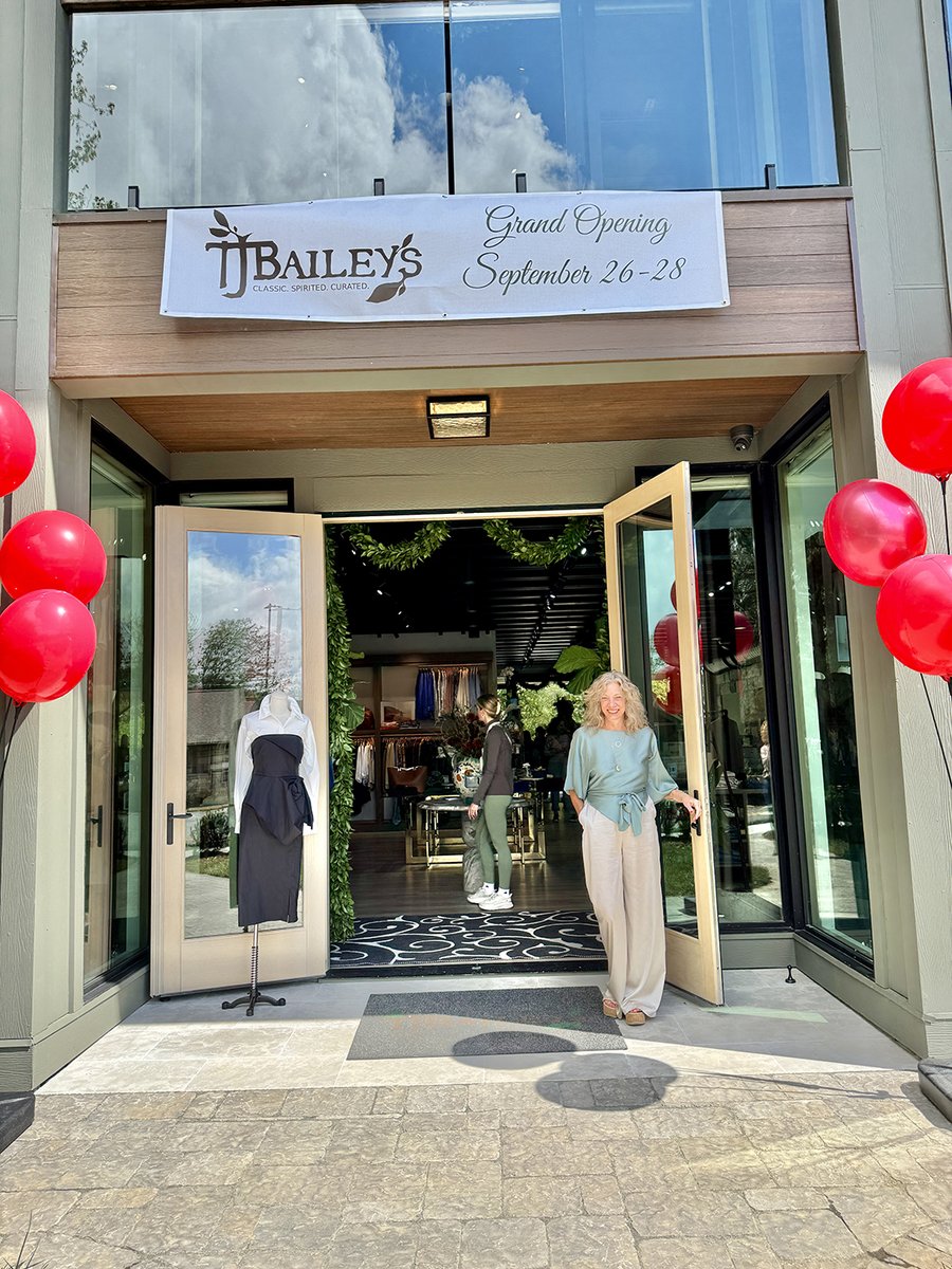HCplateau's tweet photo. 🎉 A Stylish Start in Cashiers 🎉 
Congratulations to TJ Bailey’s Classic Boutique Couture on a fabulous grand opening weekend! The celebration was full of charm, community, and couture—an unforgettable welcome to the mountains. https://t.co/P3PSSeLYzh