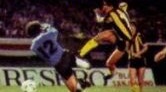 🗓️#UnDíaComoHoy de 1982, <a href="/OficialCAP/">PEÑAROL</a> vencía 4-2 a River Plate 🇦🇷 por semifinales de Copa Libertadores de América

🏟️Antonio Vespucio Liberti (Monumental) de Buenos
Aires

⚽Walter Olivera 11'
⚽⚽Fernando Morena 28' de penal y 81'
⚽Ernesto Vargas 58'