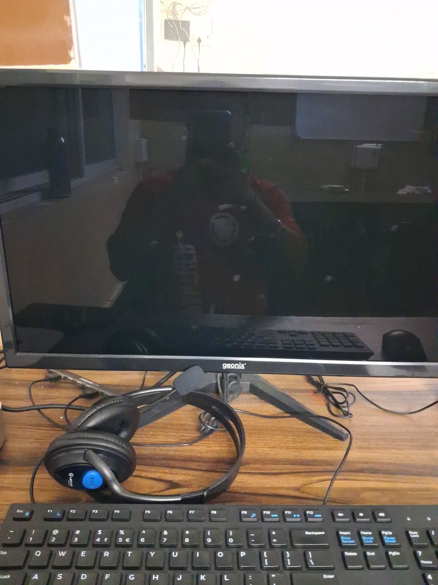 sauravsingh0408's tweet image. Today my I work on hiring post and one video editing and spend almost two and half hour and still I'm not satisfied with output @a4ashish_ #dailyupdate