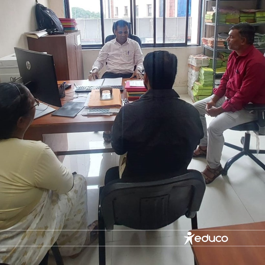 EducoInd's tweet photo. Educo-MSSWS work to strengthen collaboration with District Authorities on Child Protection and Welfare 🤝
Palghar, #Maharashtra: An 8-member Educo-MSSWS team visits CWC and DCPO office to explore synergies and collaboration for the protection of children. 

#EducationHeals https://t.co/230lcibhGl