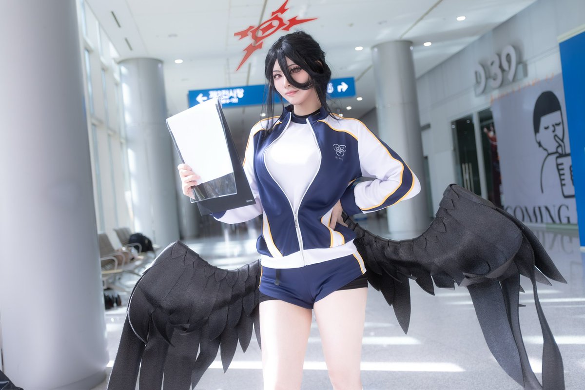 🪽대회 운영 관련 문의는 실행위원회로

#BlueArchive #ブルアカ #ハスミ #コスプレ