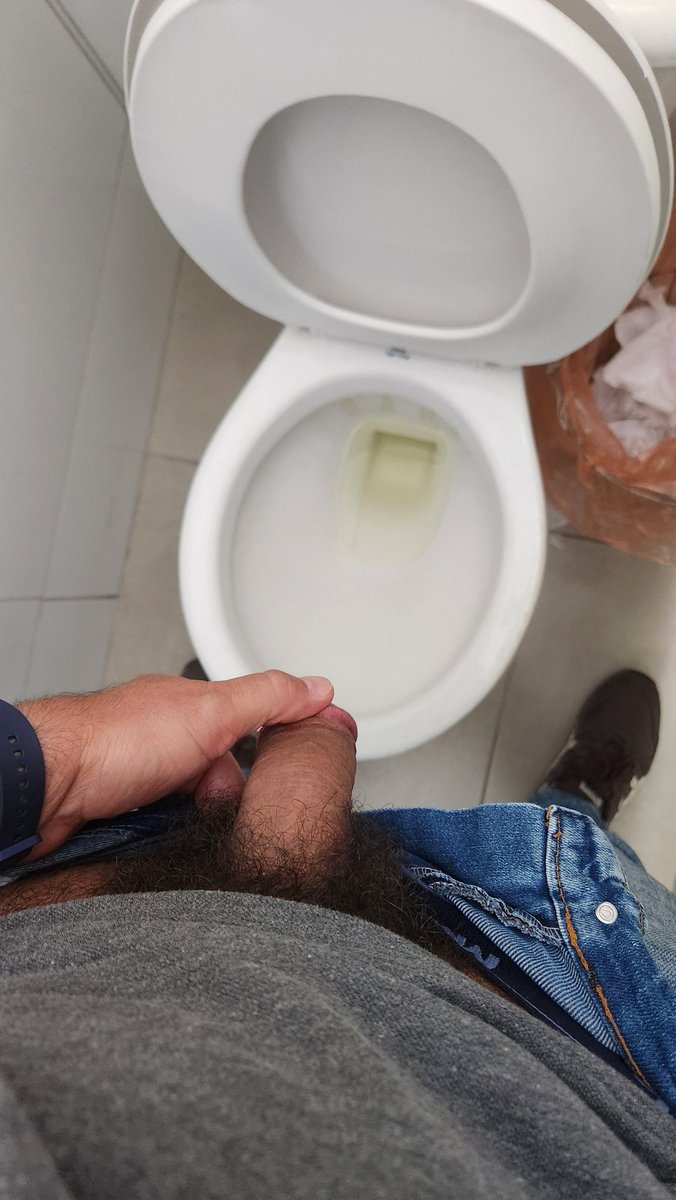 Aqui na faculdade e nenhum aluninho para me ajudar aqui.
Alguém se abilita? 

#watha #Chudai