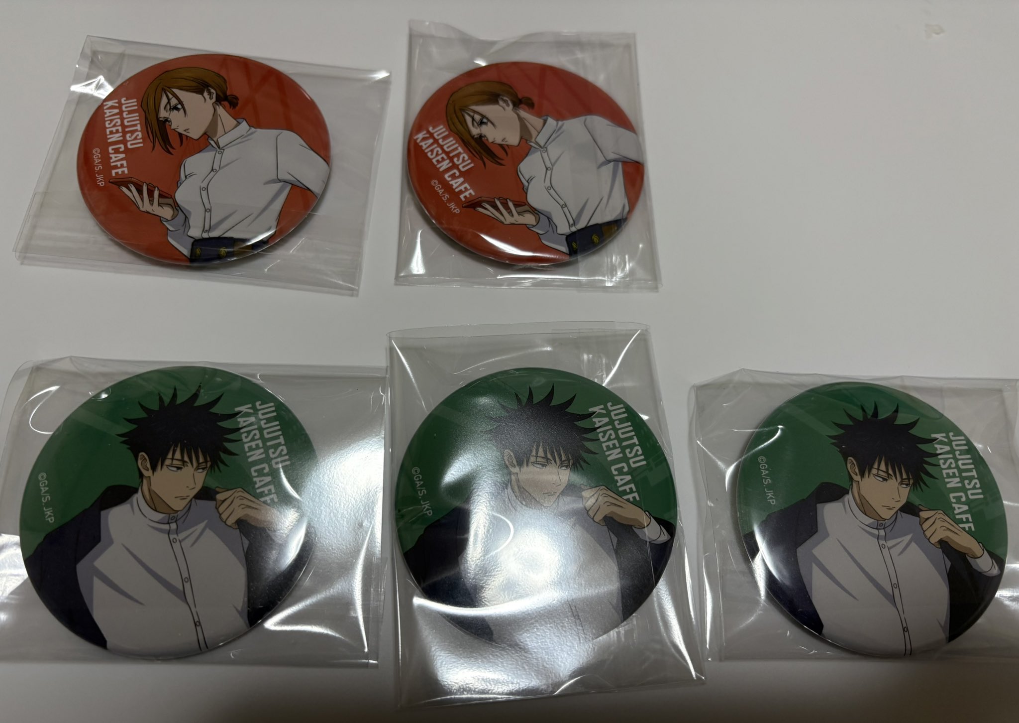 呪術廻戦 虎杖悠仁 ジャンプミュージックフェスタ アクリルキーホルダー 缶バッジ 水希🕶🌑 on X: