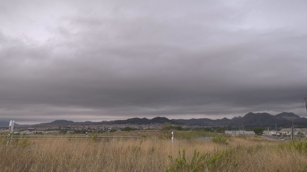 AEMET activa el aviso naranja en el altiplano por lluvias intensas dlvr.it/TNM8nf