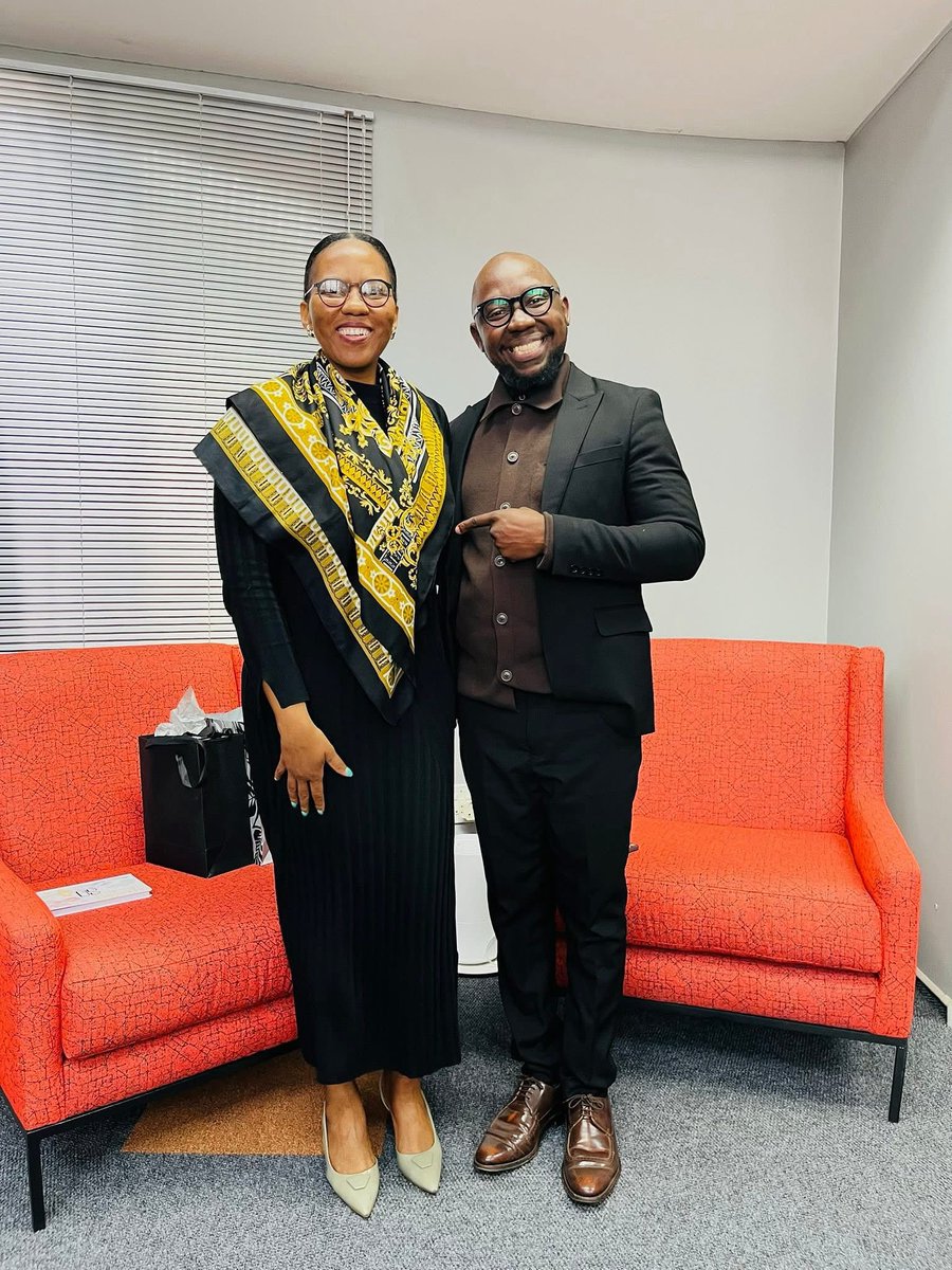 .<a href="/ShoeshoeQhu/">Shoeshoe Qhu 📻</a>: A force to be reckoned with. 

Proud and happy for you.