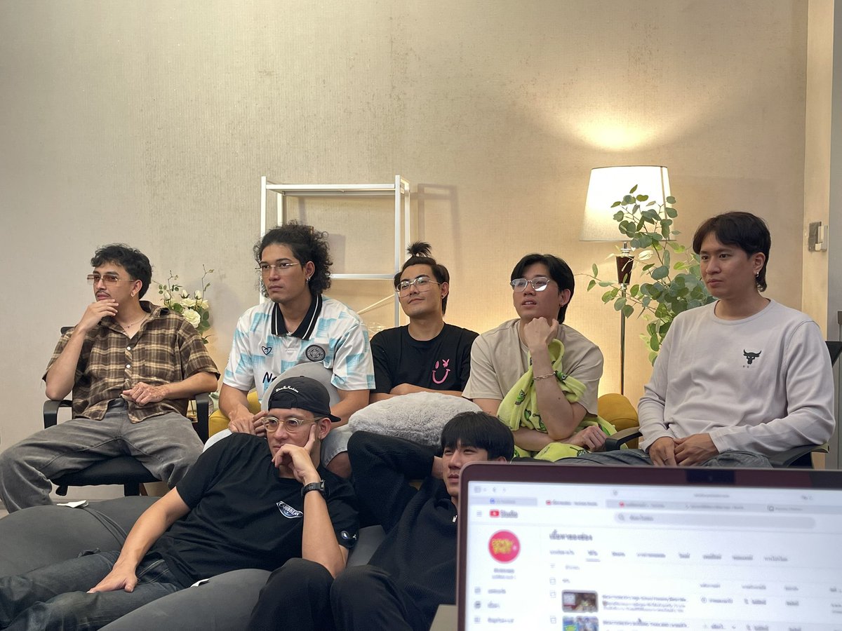 วันนี้พ่อน้องเขมมาครบครับ เพราะได้ข่าวว่าลูกดื้อ 🤣 

#KhemjiraTheSeriesEP8 #เขมจิราต้องรอดEP8 #ออฟฟิศชายแท้