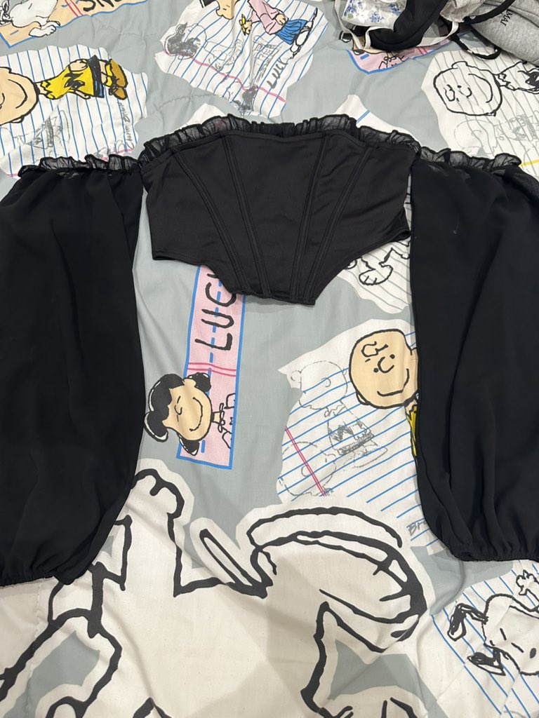 🧃^-^ เสื้อผ้ามือ 1-2 คับบ🧃 tweet media