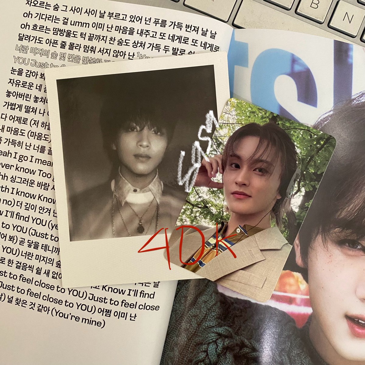 swetyjm's tweet photo. 🍄‍🟫wts pc renjun golden age 40k
🍄‍🟫wts md lets play ball jaemin set 60k
🍄‍🟫wts haechan hello future &amp; mark realcity

- harga incl all, tapi masi bole nego
- ship from bali (via oren)
- dm for more! <3 https://t.co/XGFJFEFSJE