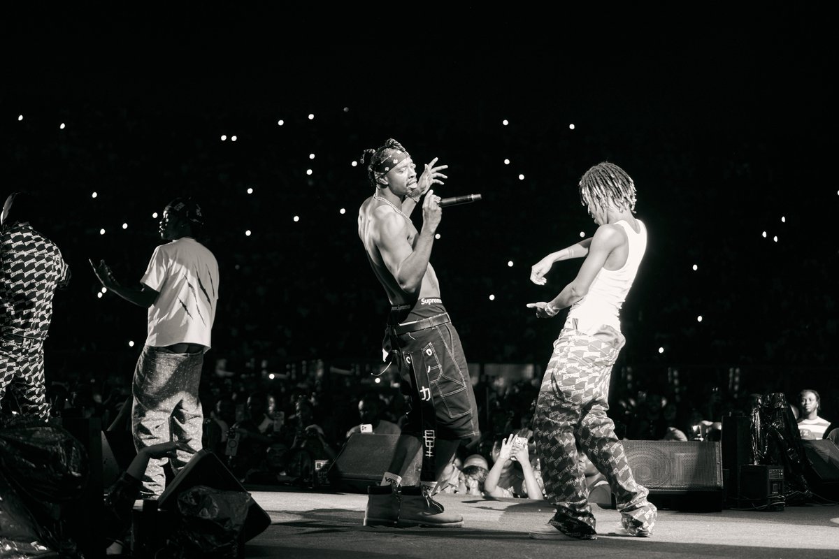 Superstar <a href="/beeztrapkotm/">POWER🛡️</a> during the Rapperholic.🔥🔥🔥🔥

Shot this one too🫡🥶