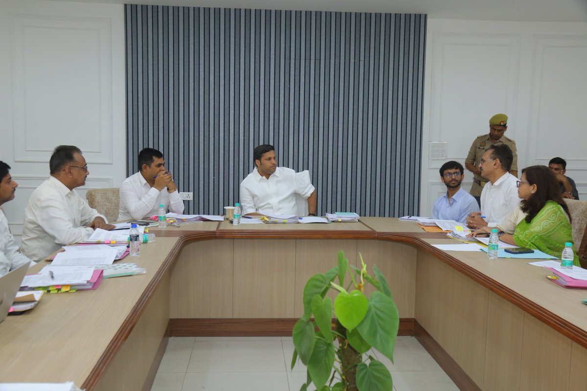 DM Ghaziabad tweet media