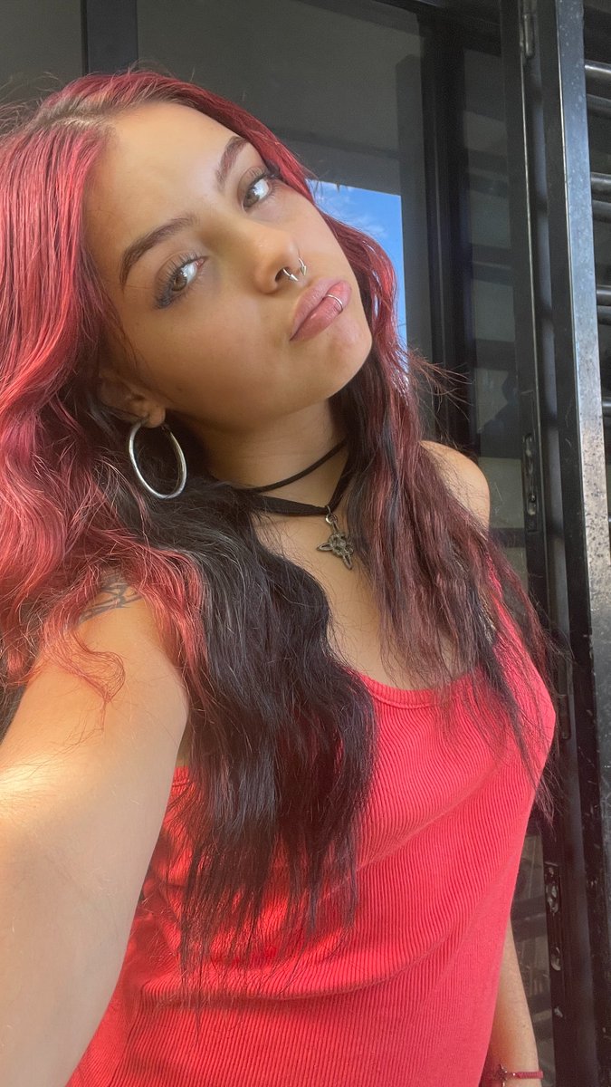 blossomstephy's tweet photo. I’m not your good girl I’m your wild temptation. Want me? My link’s free ⬇️ https://t.co/gRSyK5crvN