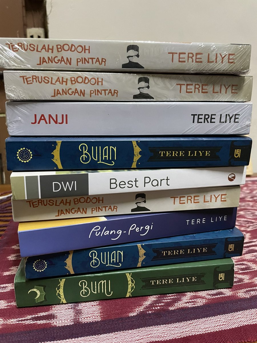 studyrutoshi's tweet image. wts tere liye
teruslah bodoh jangan pintar sealed 65k
janji sealed 65k
bulan preloved ada yang 50k ada yang 45
teruslah bodoh preloved 52k
pulang pergi 50k
bumi 45k