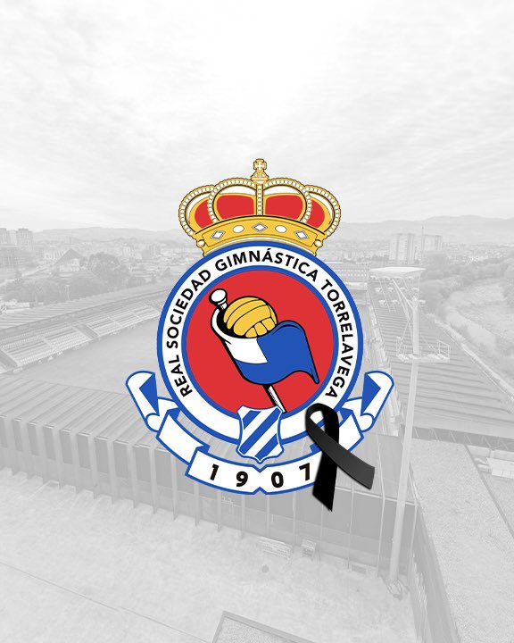 RSGimnastica's tweet photo. 💙 Desde la #RSGimnástica queremos transmitir nuestro más sentido pésame a la familia y amigos, así como a todo el CD Colindres, por el reciente fallecimiento de Raúl Ramírez 

🤍 Hoy el mundo del fútbol llora tu pérdida. Descansa en paz, campeón https://t.co/WQ3e7c8N5O