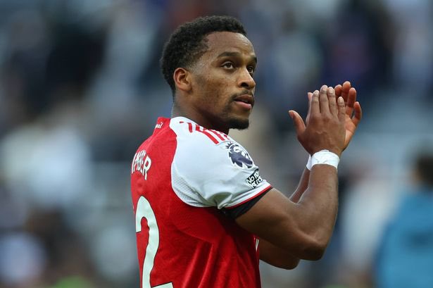 Arsenalnewschan's tweet photo. 🗣️Micah Richards heaps praise on #Arsenal ⭐ Jurriën Timber after the Newcastle win this weekend: “Jurriën is always excellent. Whether that be defending, whether that be going forward, whether that be his weight to pass, whether that be his energy, I thought he was excellent again this weekend.” 🪨 💯