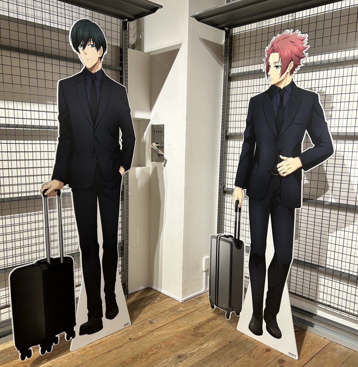 ちいかわとフォーデンが曲がり角でぶつかっちゃった(ちいデン) ちいかわとフォーデンが曲がり角でぶつかっちゃった(ちいデン