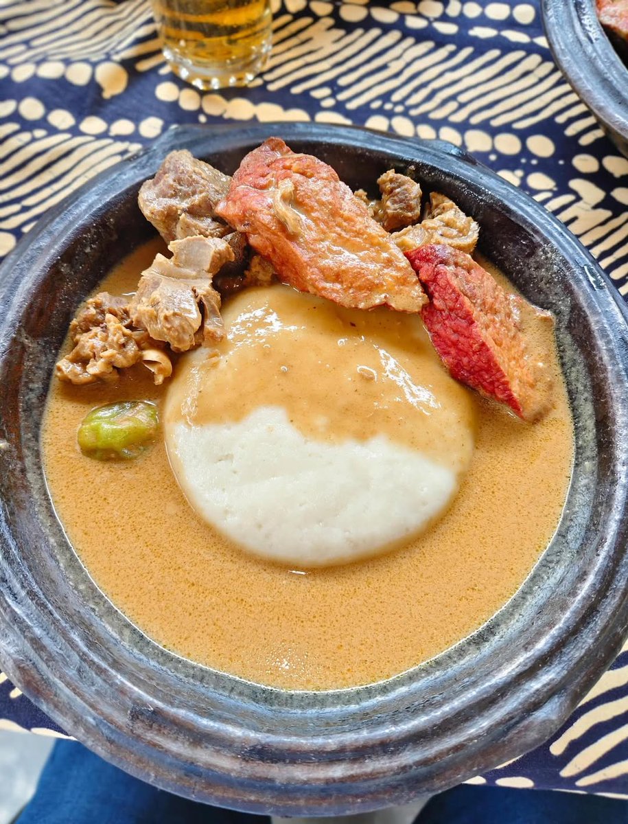 Ashille_ALEGA's tweet image. #Miamtime : 

Igname pilée 
Mouton grillé
Fromage
Sauce d'arachides

Bissap on the way !

Benin vie ! #Benin #229🇧🇯