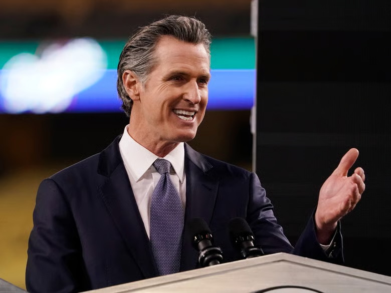 ForrestPKnight's tweet image. Gavin Newsom looks like every crooked politician in every movie ever made.

PS - I don&apos;t care if you like him or not. You can&apos;t deny the facts.