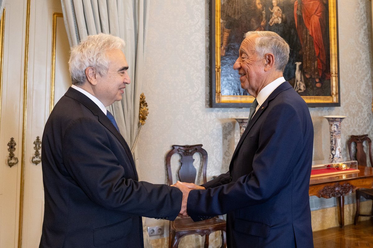 Executive Director <a href="/fbirol/">Fatih Birol</a> was received today at the Presidential Palace in Lisbon by 🇵🇹 President de Sousa who awarded him the Grand Collar of the Order of Prince Henry – the highest distinction within the Order – for his outstanding contributions on international energy issues