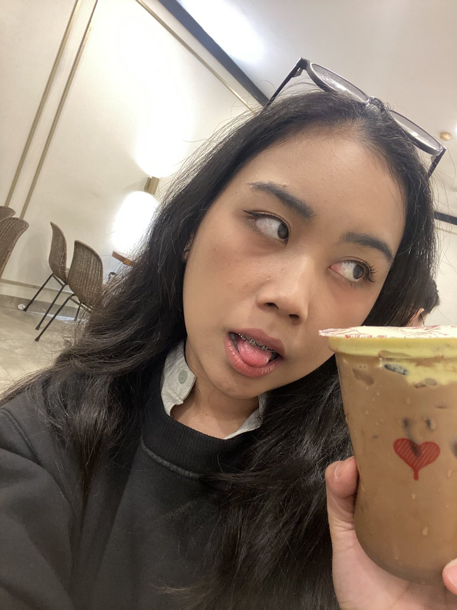 ayy~ tweet media
