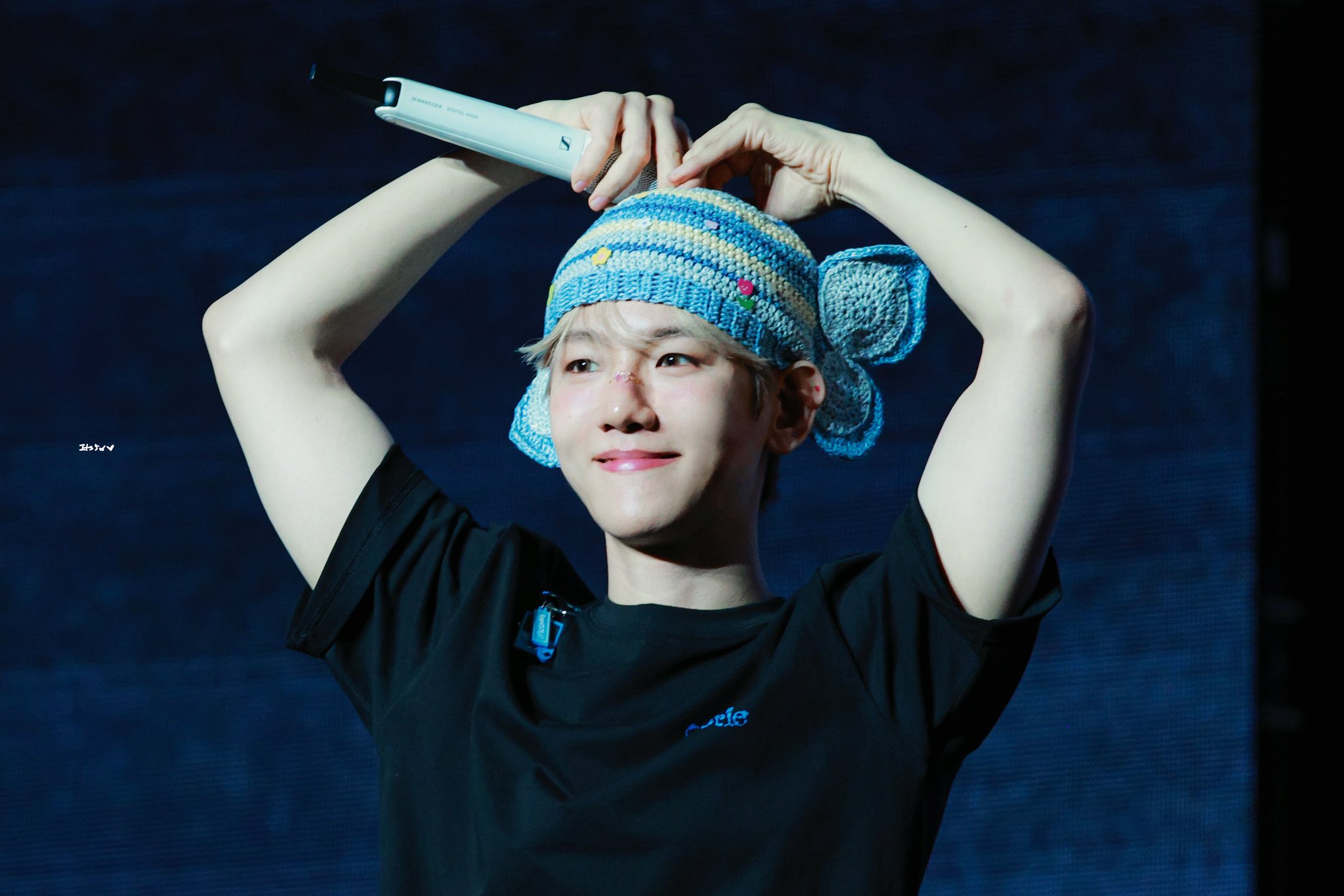 【백현 BAEKHYUN】フレーム ネームボード オーダー ぷっくり Amazon.co.jp: ぷっくりネームボード ネームボード ネームパネル