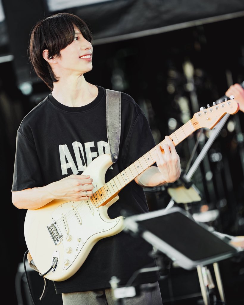 LUCKY TAPES tweet media