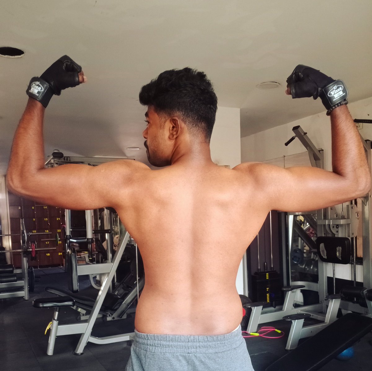 samanyuduni's tweet photo. 90days of progress ✨
#Fitnessgoal😎
#Selftrain 
#transformation https://t.co/SJcMirOq1X