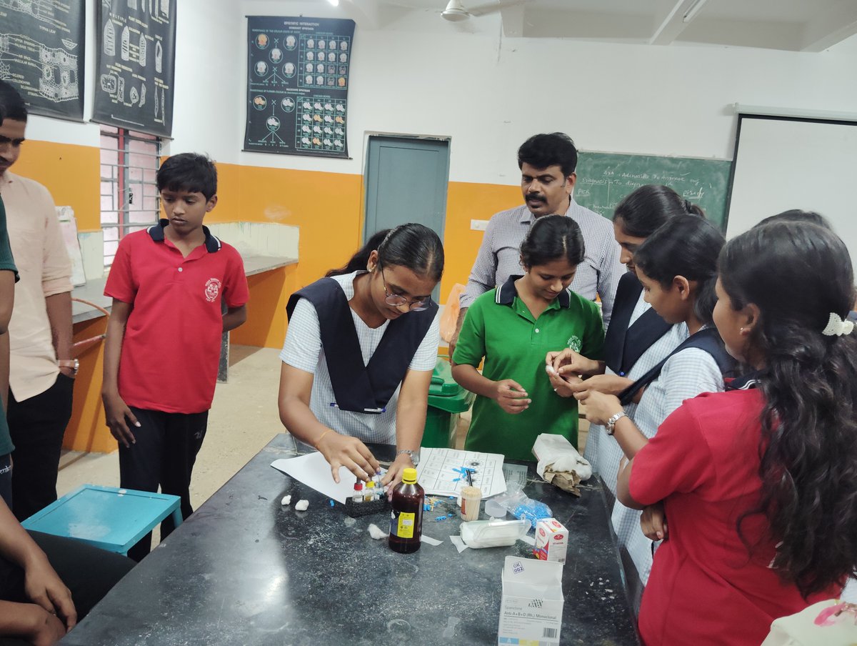 dscgulbarga's tweet image. As part of outreach initiatives "Know your Health, Know your Blood Group-Awareness Camp" at PM Shri Jawahar Navodaya Vidyalaya School, Tuljapur organized by @dscgulbarga a unit of @ncsmgoi 
#bloodgrouptesting 
@gssjodhpur @Rao_InderjitS @secycultureGOI @PIB_India