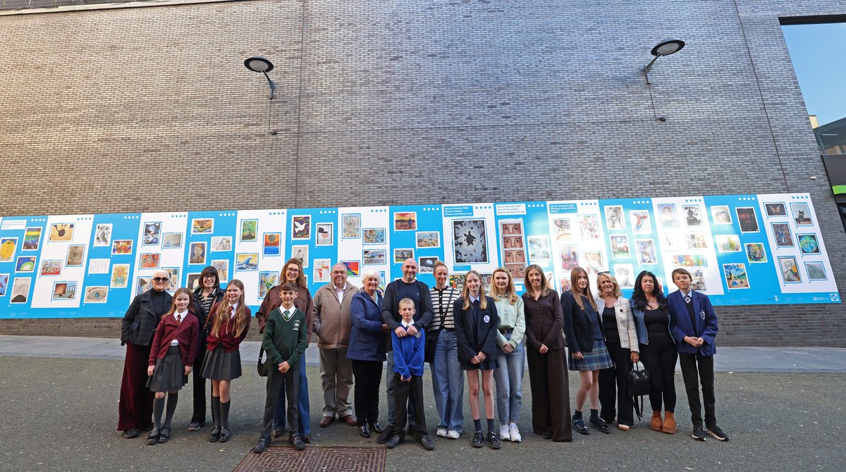 Liverpool_ONE's tweet image. We’re so excited to welcome the dot-art Schools exhibition to Liverpool ONE! 🎨
 
Pop by School Lane next time you’re here and see the brilliant creativity of the next generation on show in the heart of the city ✨

liverpool-one.com/whats-on/dot-a…