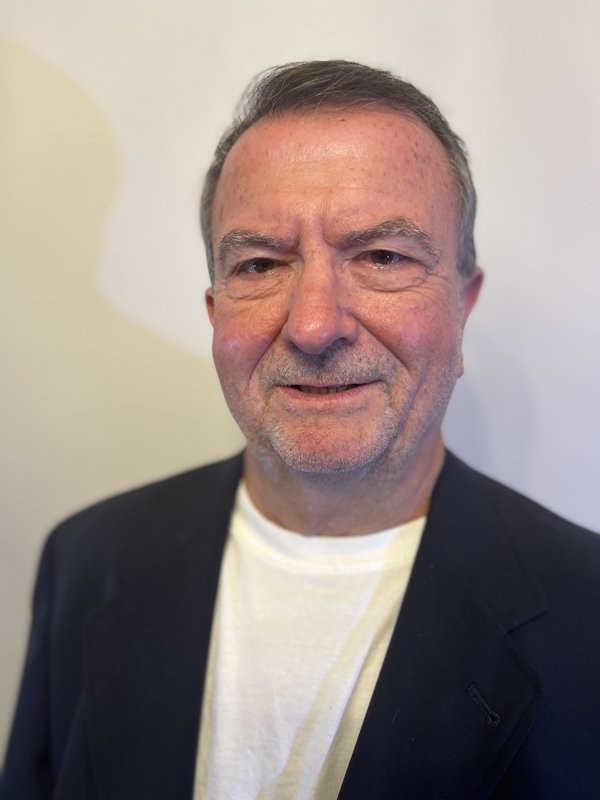 CentralALRedev's tweet photo. Rod Palmer, co-founder of @Dwell_atHome, is bringing innovation + compassion to senior care. 🏡💙

The app makes it simple to find, hire &amp; pay caregivers—giving families the support they deserve.

Visit the Website: https://t.co/w0DWMXtEmI

#HealthTech #Innovation #CARACares https://t.co/RJIKSl4vPu