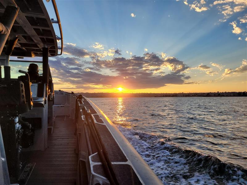 CBPAMORegDirSW's tweet image. Sunrise or Sunset, Marine Interdiction Agents (MIAs) work tirelessly to secure our Nation. #MondayMotivation

What are you doing today? 

#ProtectingAmerica 
#NationalSecurity 
#HomelandSecurity 

usajobs.gov/job/844814600