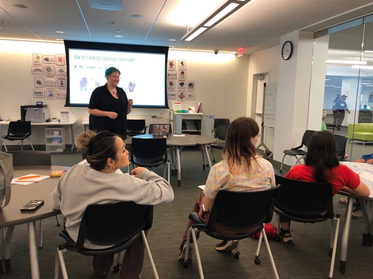 Athletes_Global's tweet image. Did you know ASL is the third most-studied language in the U.S.? 

AGC ASL Program in Columbus, OH is empowering youth to learn, connect, and lead in new ways. 

Proud to see our students breaking barriers and proving that leadership speaks louder than words!

#Translationservice