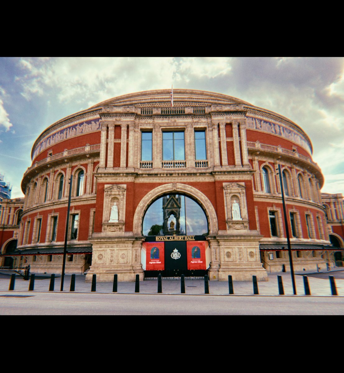 Agnes Obel tweet media