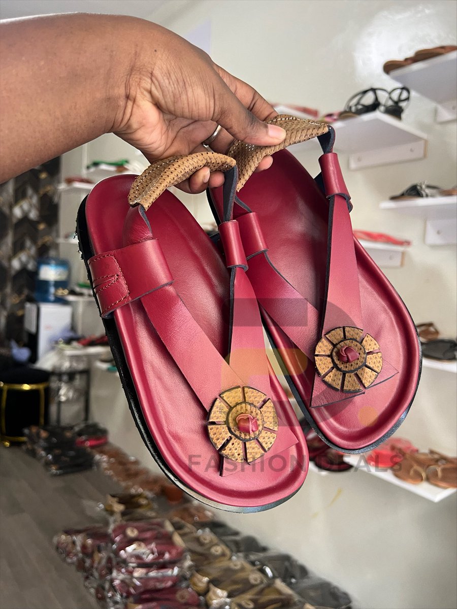 BISMILLAH🎉

Les padams sont là kaay leen dieund très pratique et léger pour l’école 😌😌😌

Vous pouvez me joindre par appel ou sur WhatsApp au 761884809 ou au 774161796
Le stock est TRÈS limité ‼️‼️

Des nus pieds et sacs sont aussi disponibles sur @FashionDeals221🎊🎉
#RT