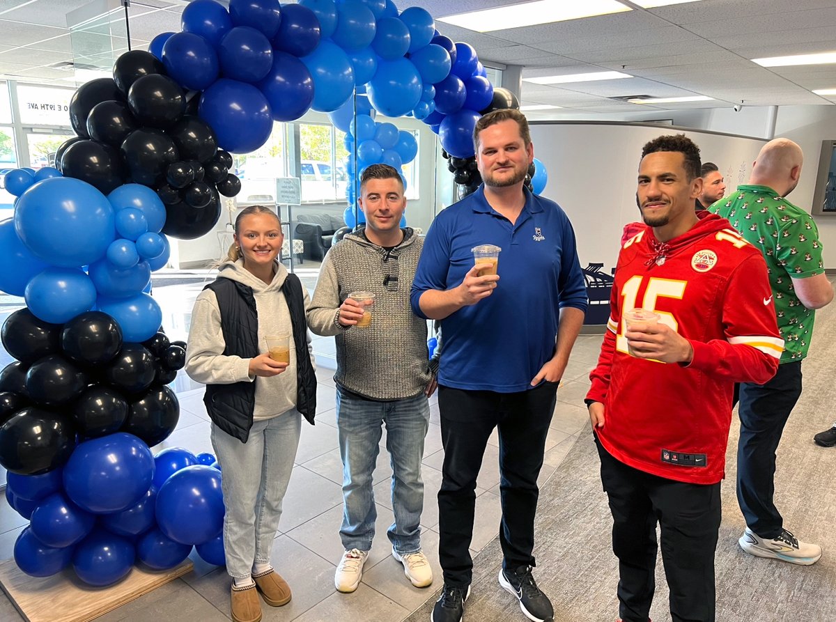 safehavensecure's tweet image. Happy ☕ #NationalCoffeeDay! Around here at Safe Haven Security, coffee keeps us powered up and ready to help protect what matters most. We hope you celebrate accordingly (extra cream and sugar encouraged 😎).

#SafeHavenStrong #WeAreHiring