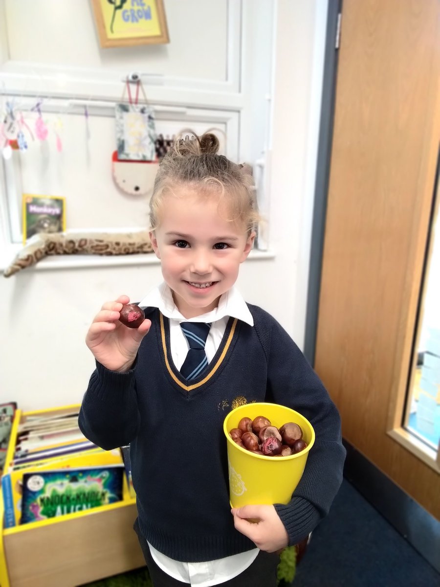 We have the sweetest leather in 1SR spreading one of our school values: kindness. He spent a LONG time at home drawing love hearts on conkers for learners to squeeze it if they ever miss someone at home. What a great example of how a simple act can spread so much kindness! 🥰