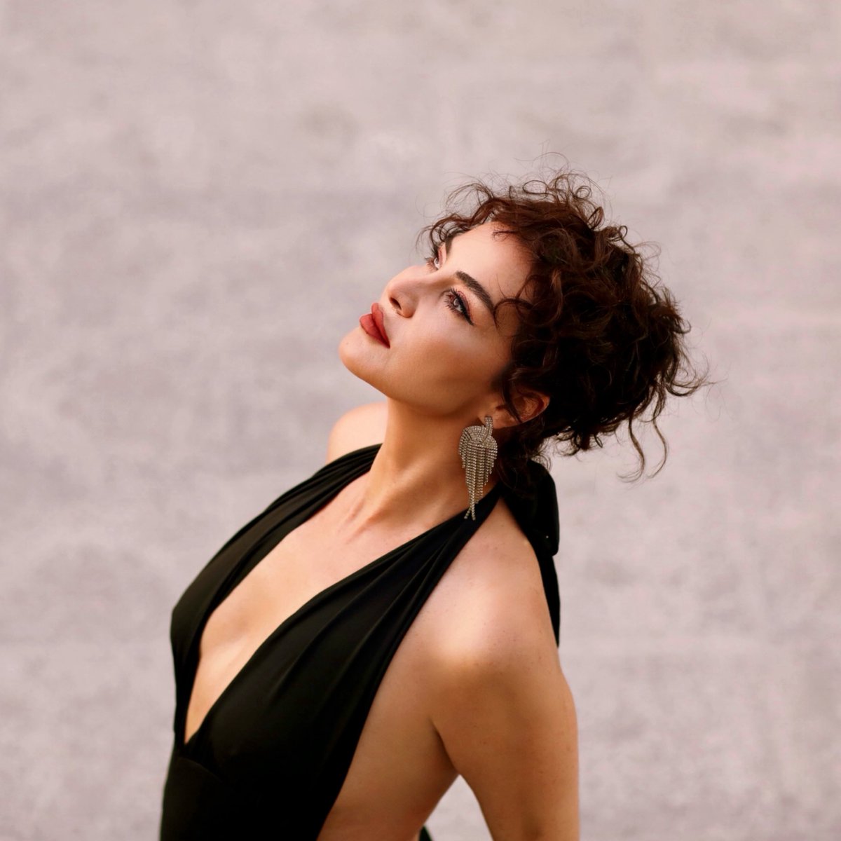 Ebru Elver Official tweet media