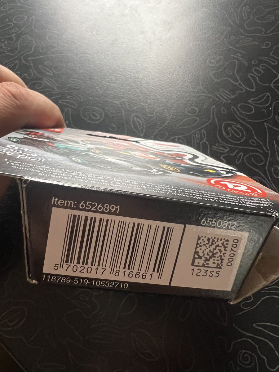 Botke's tweet photo. @Stefa_BGD evo ti da imaš ozbake sa kutije… mada ne znam da li se po tome razlikuju… https://t.co/1MHP1VaIym
